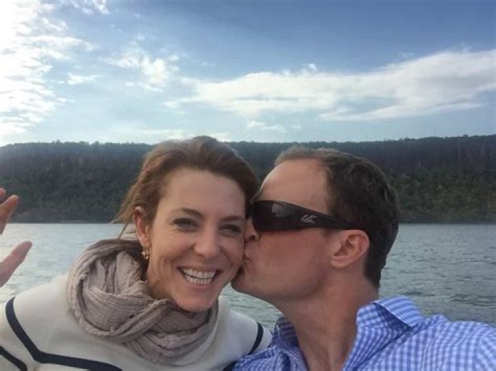 Elizabeth Hubbard Biography, Age, Height, Husband, Net Worth, Family