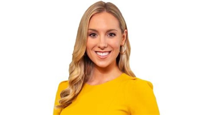 Emily Longnecker WTHR Bio, Wiki, Age, Wedding, Husband, Salary and Net Worth