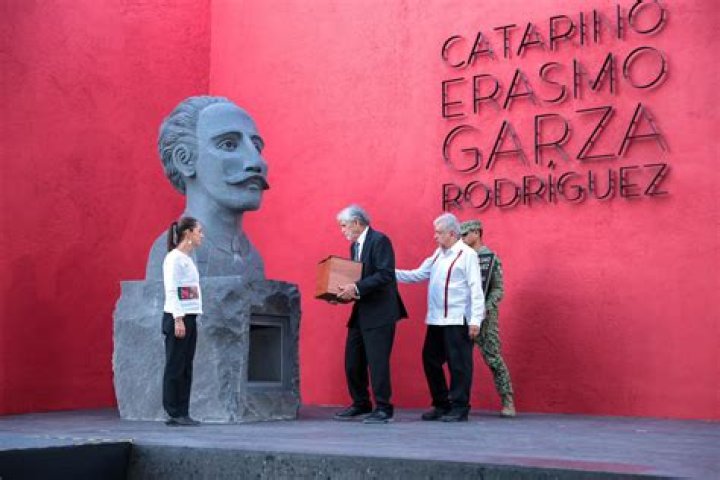 Erasmo Catarino (Cantante de Música Mundial) - Edad, cumpleaños, biografía, hechos, familia, patrimonio neto, altura y más