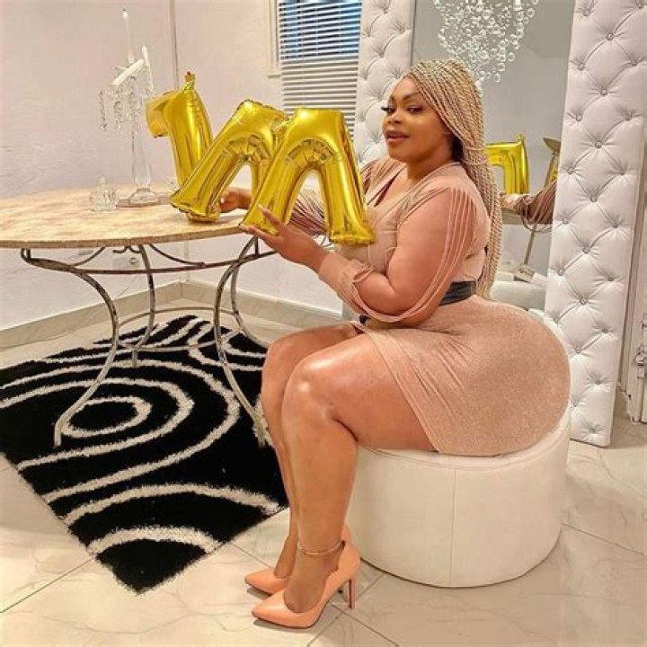 Eudoxie Yao (Model) - Age, Birthday, Bio, Facts, Family, Net Worth, Height & More