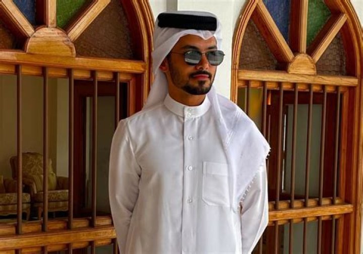 Fahad Al-Kubaisi (World Music Singer) - Age, Birthday, Bio, Facts, Family, Net Worth, Height & More