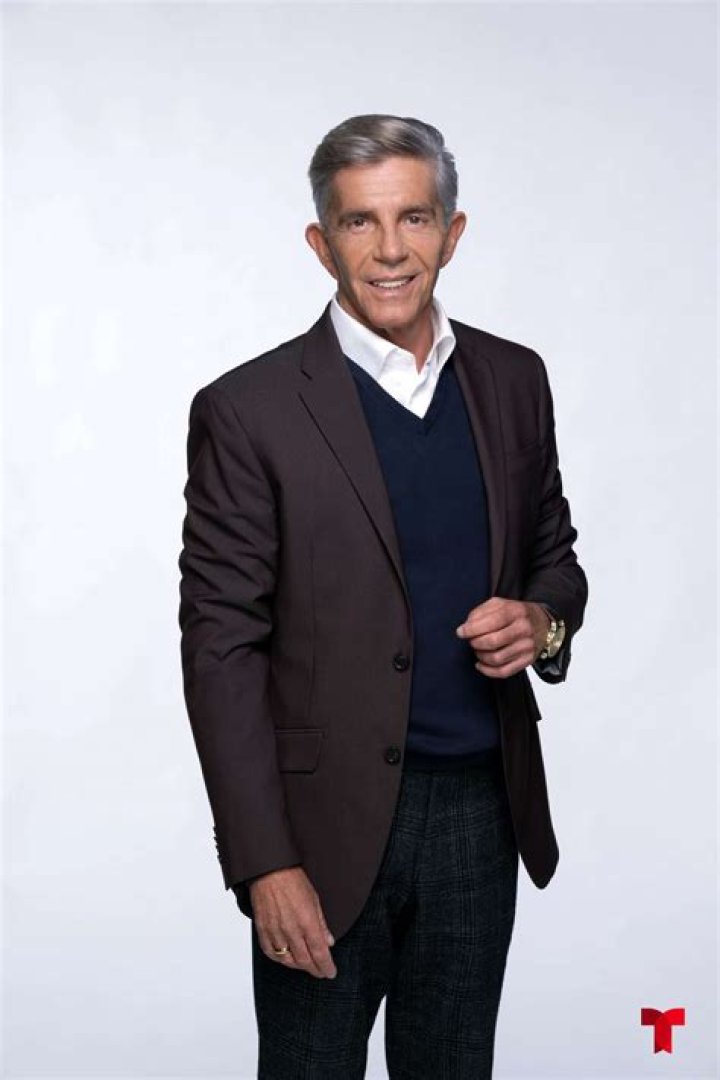 Fernando Ciangherotti biografía, edad, altura, esposo, net worth, familia