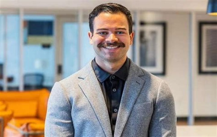 Frankie LaPenna (TikTok Star) - العمر ، تاريخ الميلاد ، السيرة الذاتية ، الحقائق ، الأسرة ، صافي الثروة ، الطول والمزيد