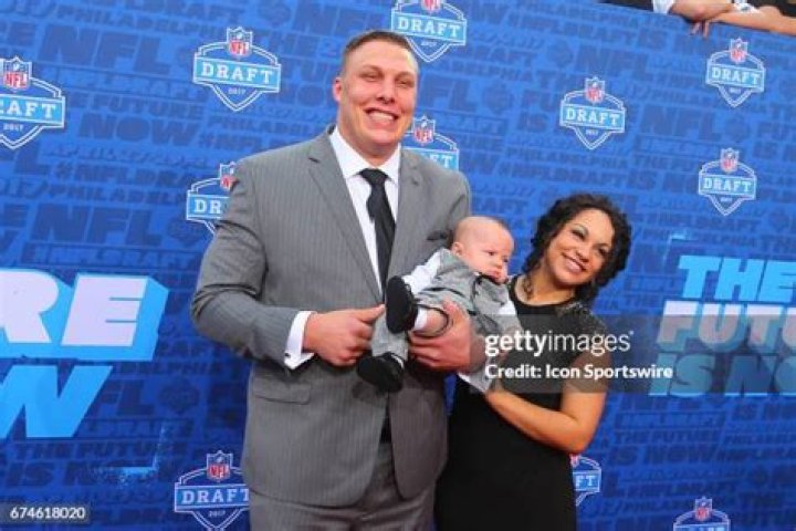 Garett Bolles Salary, Net Worth, Wife, Age, Wiki, Biography, Contract