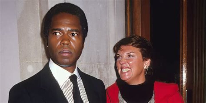 Georg Stanford Brown biografía, edad, altura, esposo, net worth, familia