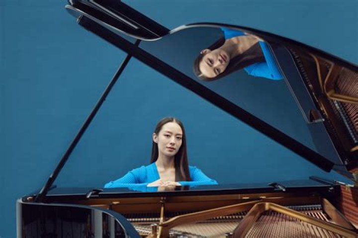 Gina Alice Redlinger biografía, edad, altura, esposa, net worth, familia