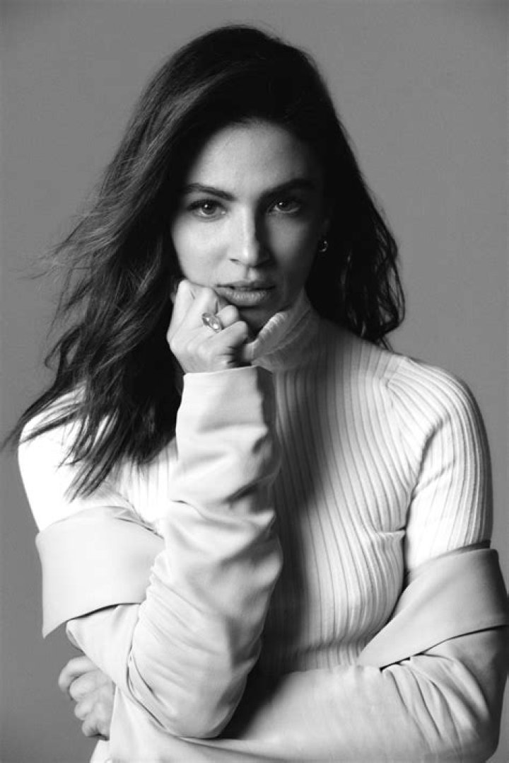 Gina Ribisi Bio, Wiki, Age, Height, Family, Husband, Films and Net Worth.