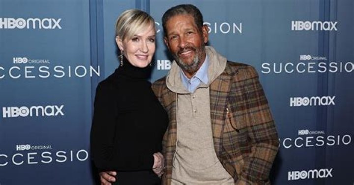 Greg Gumbel Biography, Age, Height, Wife, Net Worth, Family