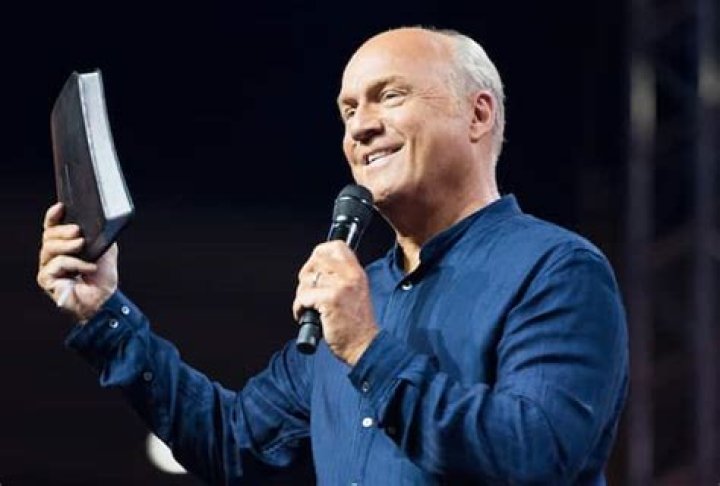 Greg Laurie Bio, Age, Wife, Family, Church, Son, Net Worth, Books