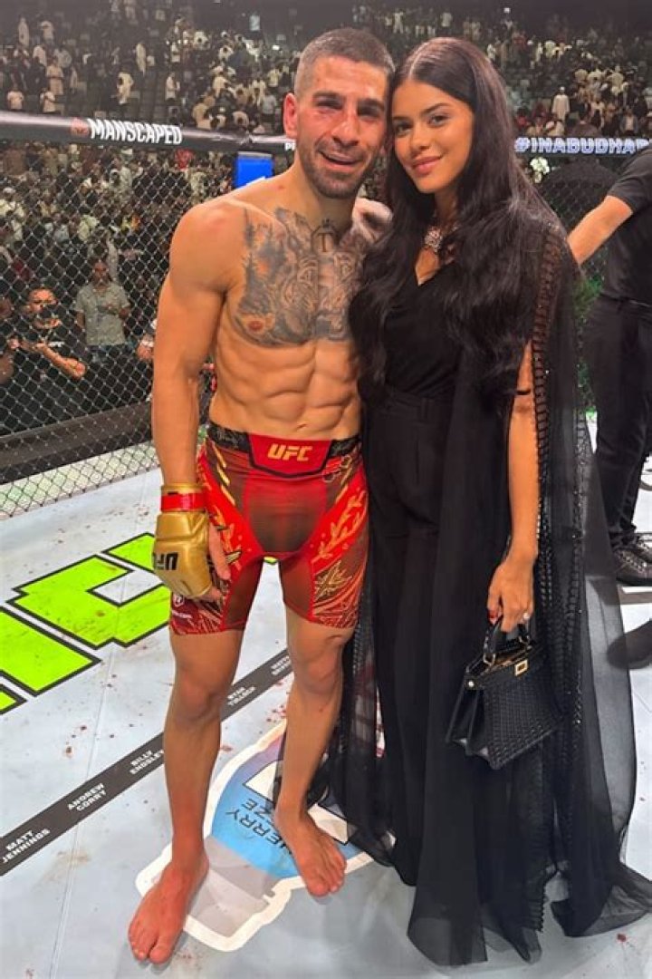 Gustavo Badell Biography, Age, Height, Wife, Net Worth, Family