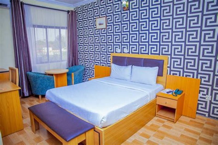 Hakod Hotel, Iju Ishaga