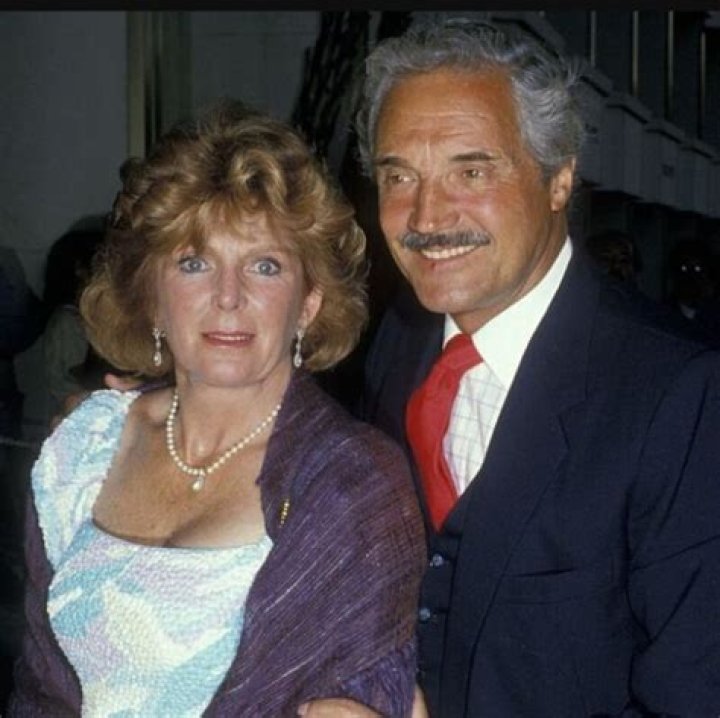 Hal Linden Biography, Age, Height, Wife, Net Worth, Family