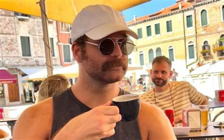 Harley Morenstein biografía, edad, altura, esposo, net worth, familia