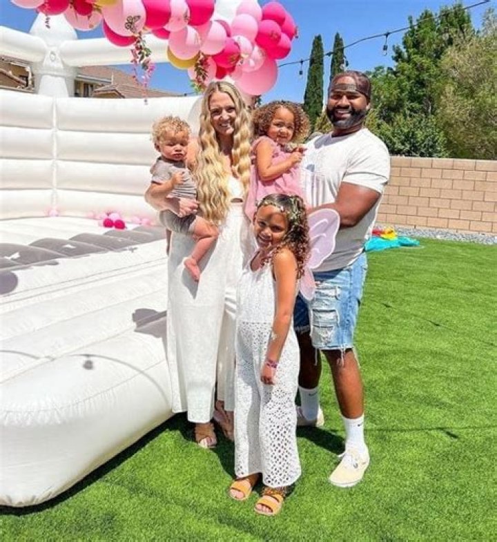 Hayden Fluellen (YouTube Star) - Age, Birthday, Bio, Facts, Family, Net Worth, Height & More