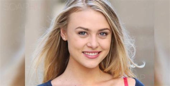 Hayley Erin Biography, Age, Height, Husband, Net Worth, Family