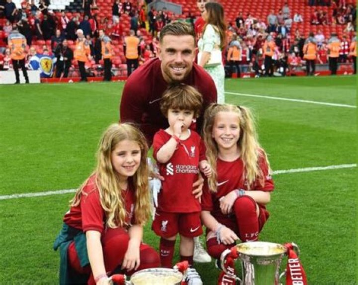 How Old Is Jordan Henderson Children Elexa Henderson? Meet His Wife Rebecca Burnett