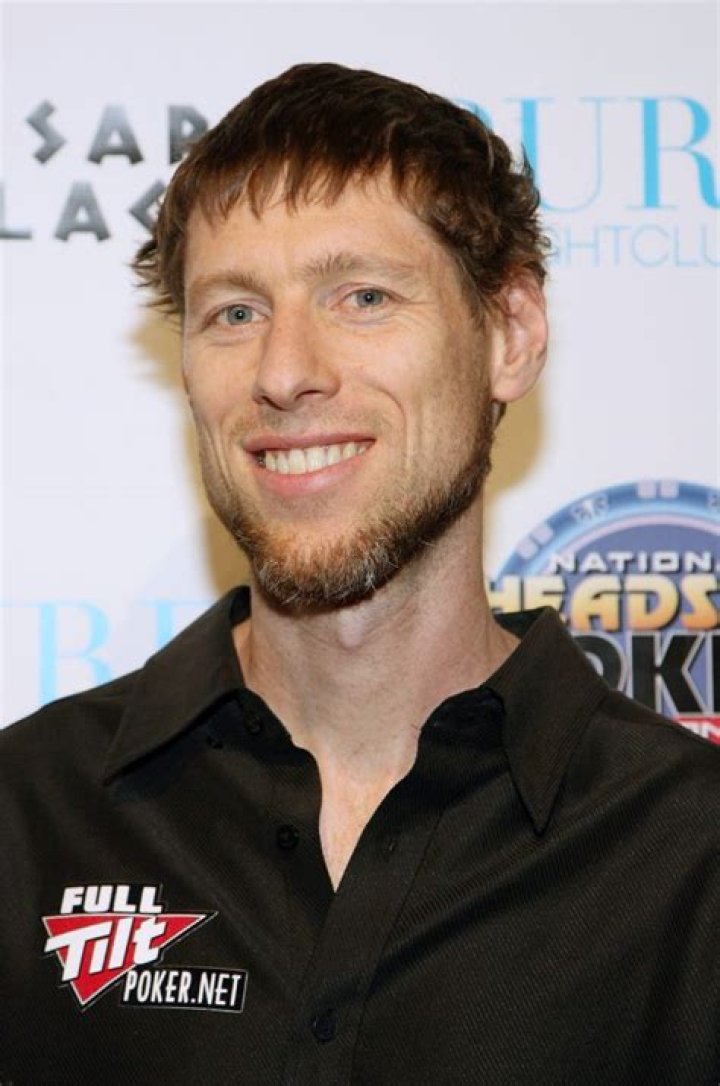 Huck Seed Biography, Age, Height, Wife, Net Worth, Family