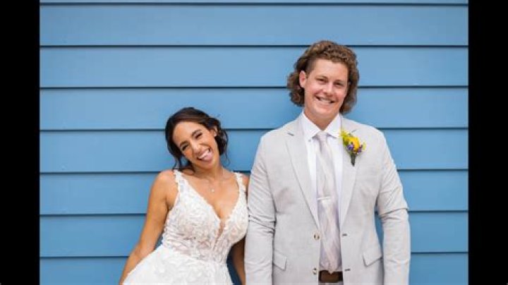 Irish Grinstead Husband: Was The Singer Married? Dating History