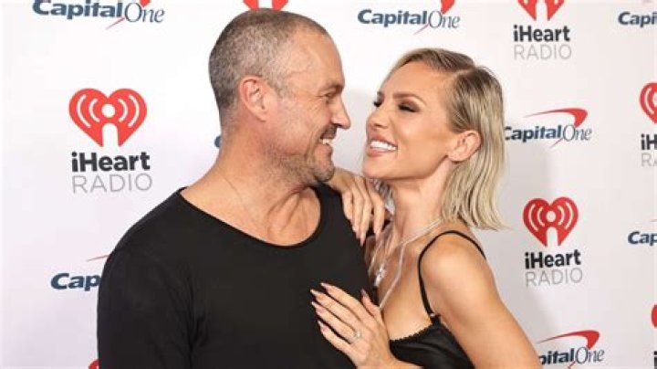 Is Tim Burgess Married? Is The Musician Gay Or Straight?