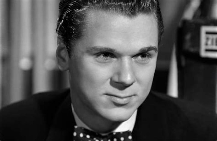 Jackie Cooper Biography, Age, Height, Wife, Net Worth, Family
