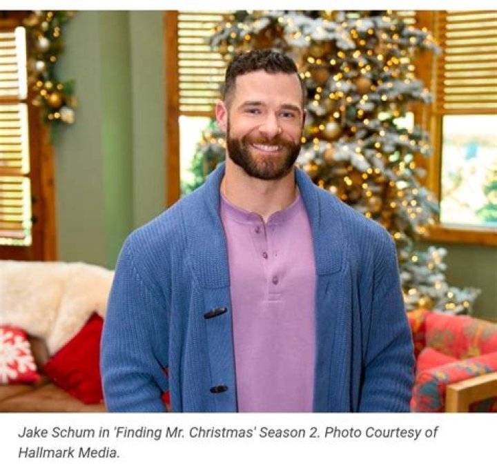 Jake Schum Biography, Age, Height, Wife, Net Worth, Family