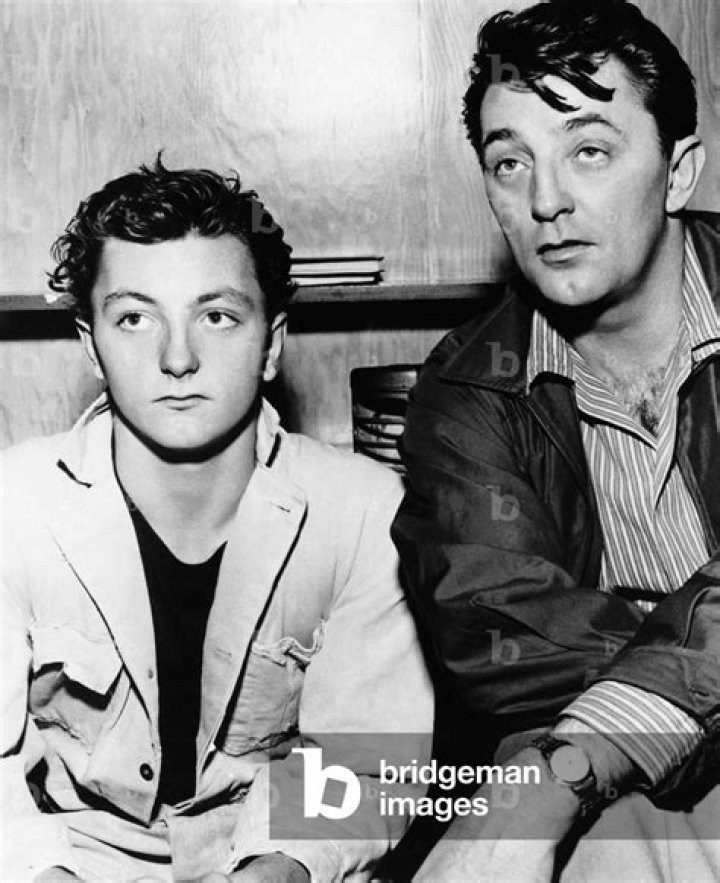 James Mitchum Biography, Age, Height, Wife, Net Worth, Family