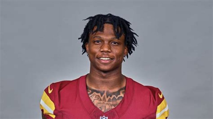 Jaylen Watson Age, High School, College, Salary, NFL Draft, PFF, Contract, 40 Time