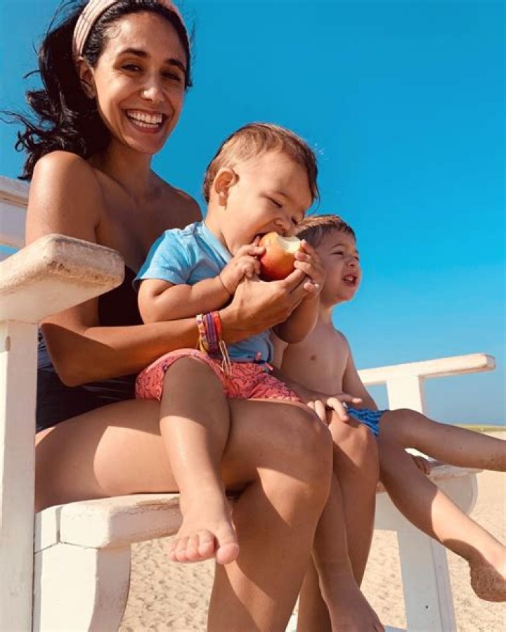 Jessica Barreto Bio, Wiki, Age, Height, Husband, Children, KOAA, Salary, and Net Worth