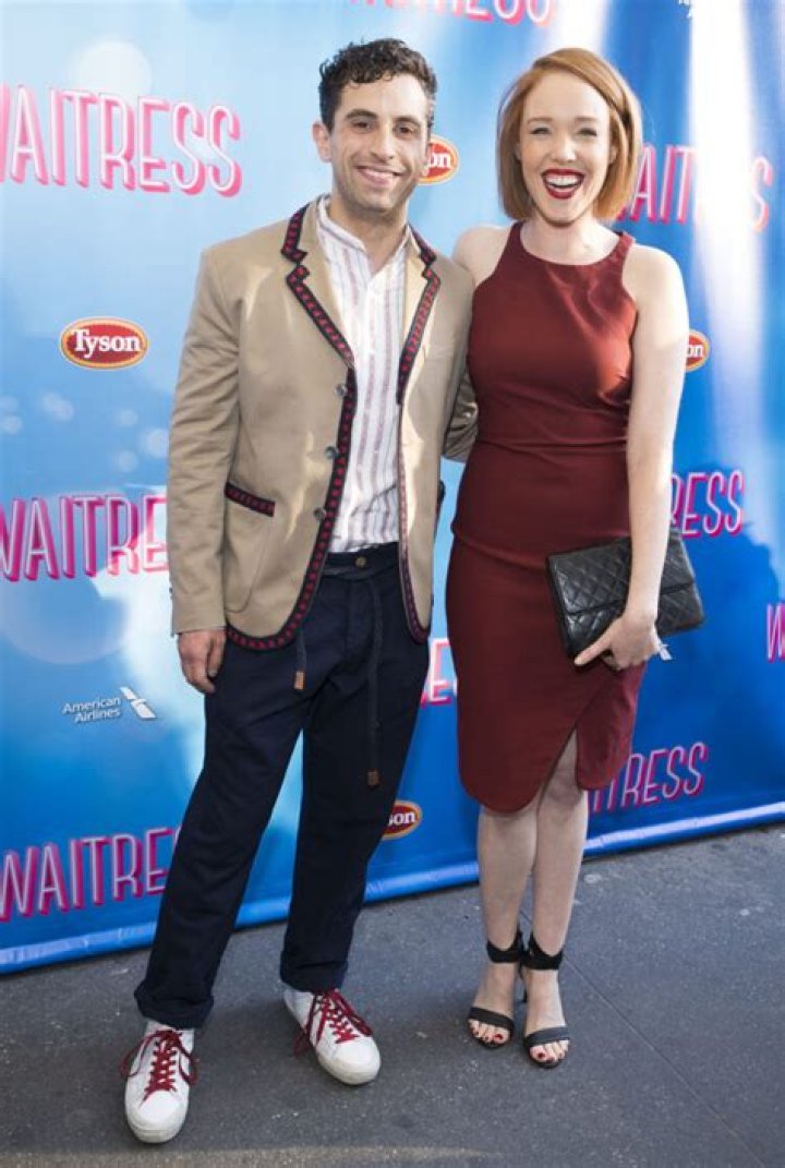 Jessica Keenan Wynn Biography, Age, Height, Husband, Net Worth, Family