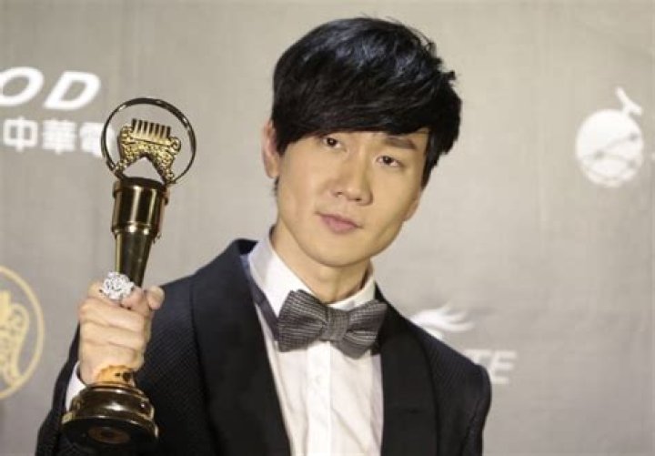JJ Lin Height, Weight, Net Worth, Age, Birthday, Wikipedia, Who, Nationality, Biography