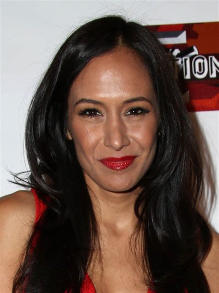 Jo De La Rosa (Reality Star) - Age, Birthday, Bio, Facts, Family, Net Worth, Height & More