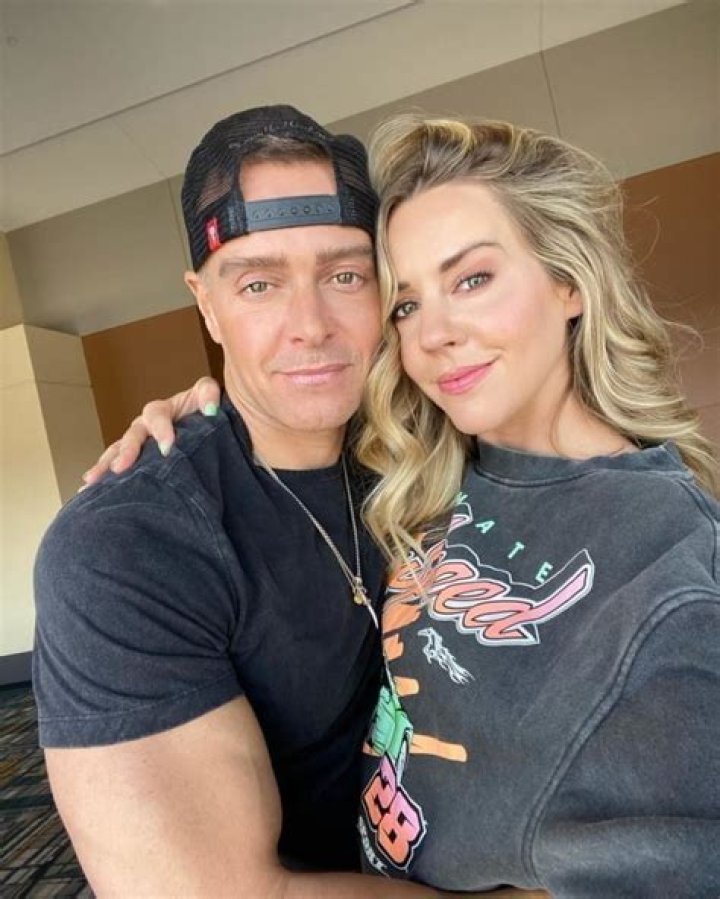 Joey Lawrence Biography, Age, Height, Wife, Net Worth, Family