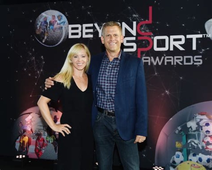 John Brenkus Biography, Age, Height, Wife, Net Worth, Family