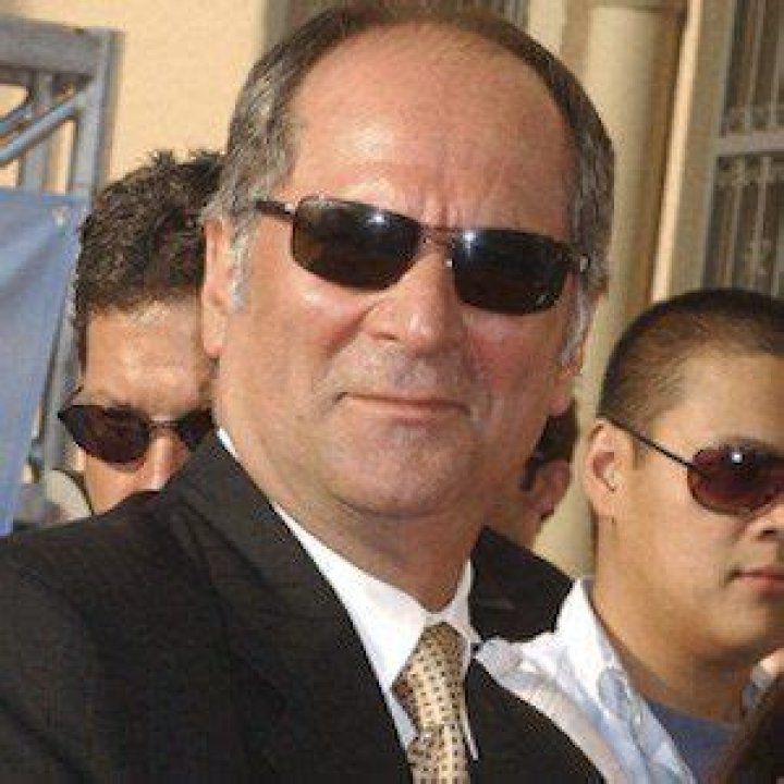 John Kapelos (TV Actor) - Age, Birthday, Bio, Facts, Family, Net Worth, Height & More