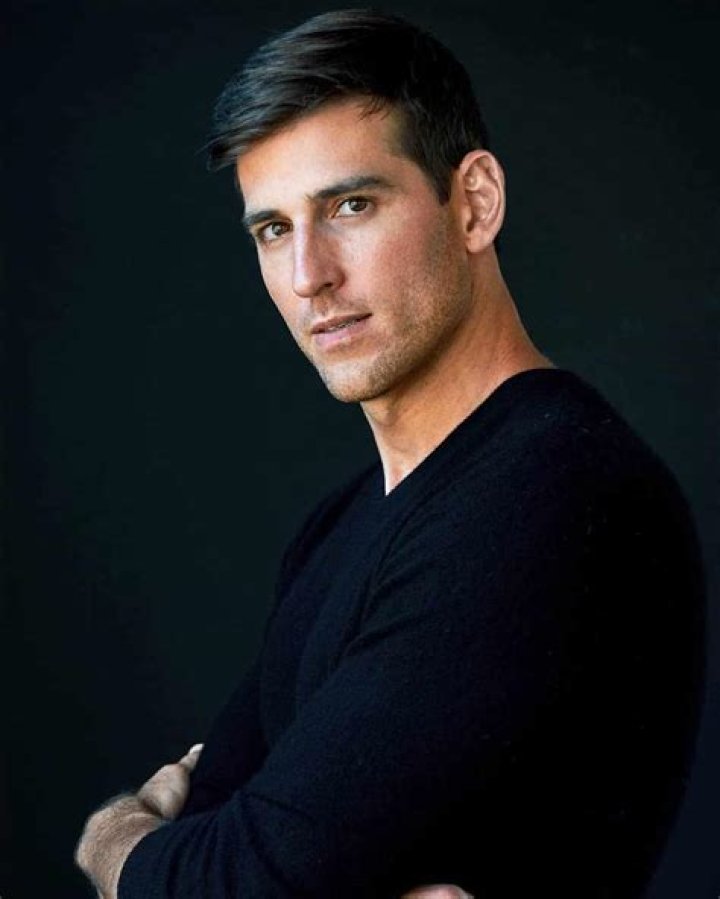 Jonathan Lerman Biography, Age, Height, Wife, Net Worth, Family