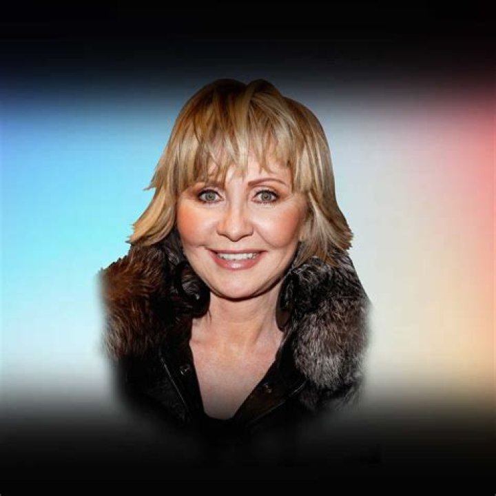 Jonny West (Pop Singer) - Age, Birthday, Bio, Facts, Family, Net Worth, Height & More