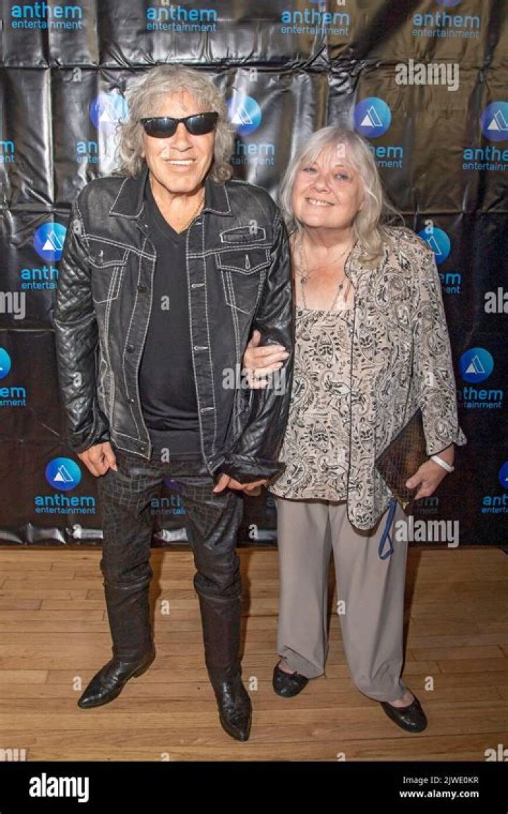 José Feliciano Biography, Age, Height, Wife, Net Worth, Family