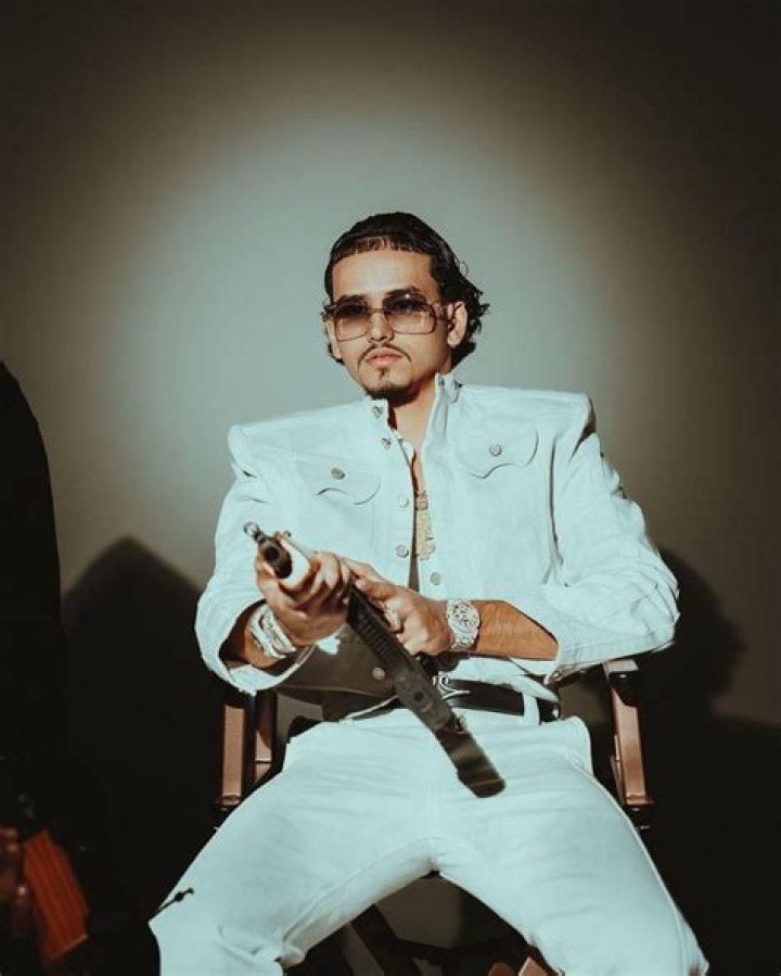 Justin Quiles (Cantante de Reggaetón) - Edad, cumpleaños, biografía, hechos, familia, patrimonio neto, altura y más