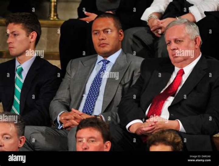 Kaleil Isaza Tuzman Biography, Age, Height, Wife, Net Worth, Family