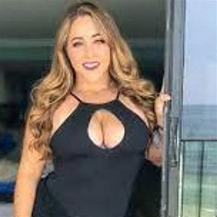 Katherine Salom (Instagram Star) - Age, Birthday, Bio, Facts, Family, Net Worth, Height & More