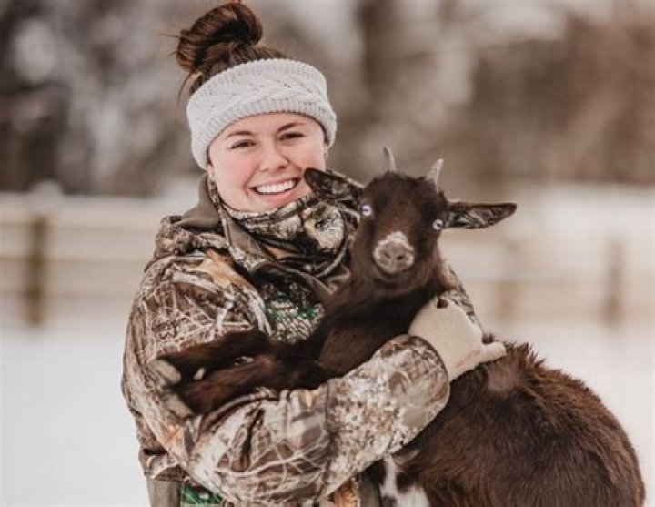 Katie Van Slyke-Mabry (TikTok Star) - Age, Birthday, Bio, Facts, Family, Net Worth, Height & More