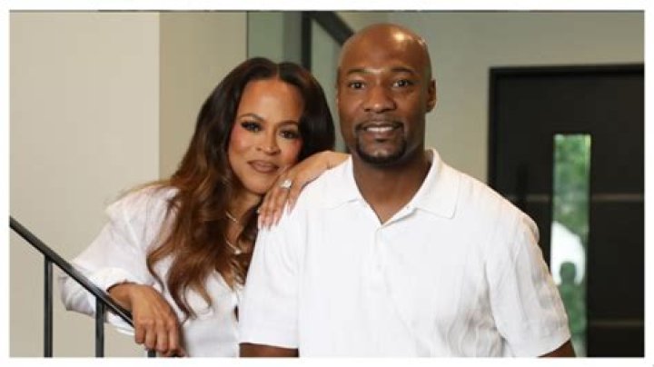 Keion Henderson (Religious Leader) - Age, Birthday, Bio, Facts, Family, Net Worth, Height & More