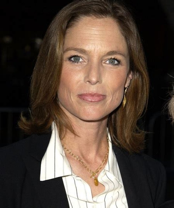 Kelly Curtis Net Worth, Income, Salary, Earnings, Biography