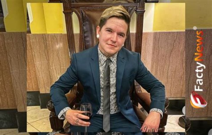 Kenneth Nixon (Rock Singer) - Age, Birthday, Bio, Facts, Family, Net Worth, Height & More