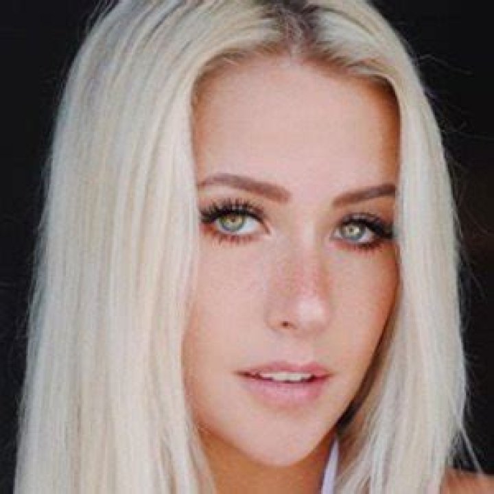 Kiki Passo (Instagram Star) - Age, Birthday, Bio, Facts, Family, Net Worth, Height & More