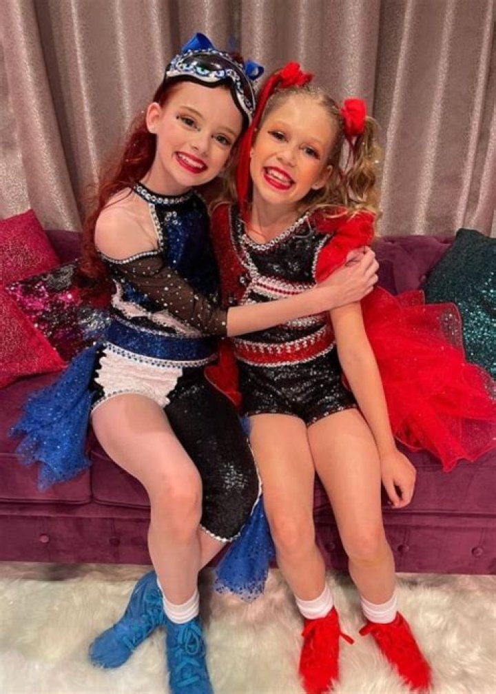 Kinley Cunningham (Dancer) - Age, Birthday, Bio, Facts, Family, Net Worth, Height & More
