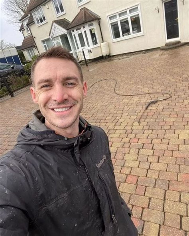 Kirk Norcross Mum and Dad’s Tragic Death – Where Is Julie Lloyd Now?