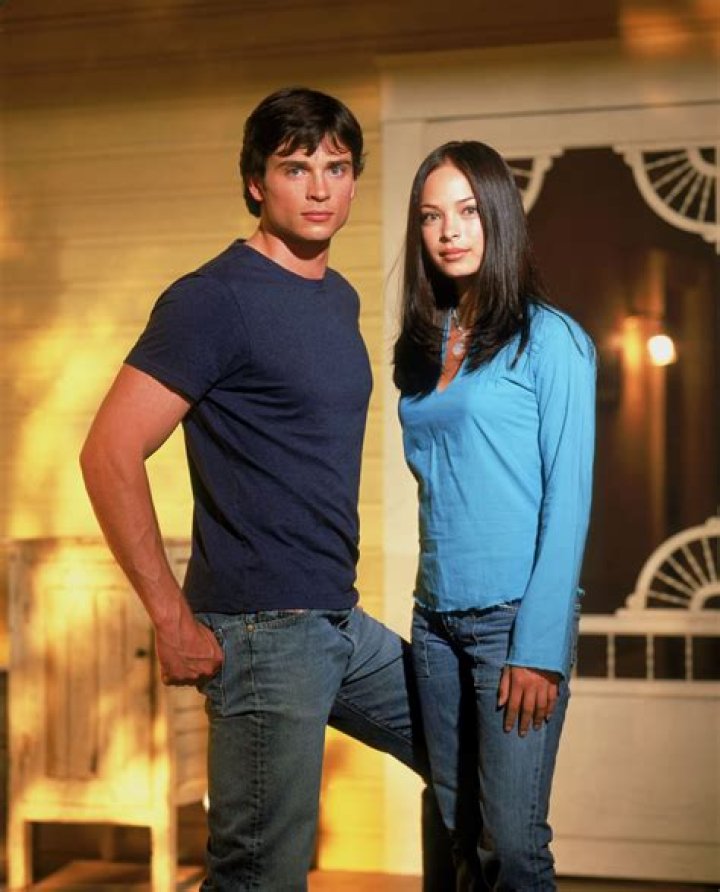 Kristin Kreuk Biography: Age, Married Husband, Net Worth, Kids, Instagram, Wikipedia, Boyfriend, Movies, Ethnicity, Parents