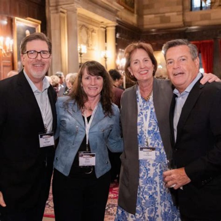 Larry Mendte Biography, Age, Height, Wife, Net Worth, Family