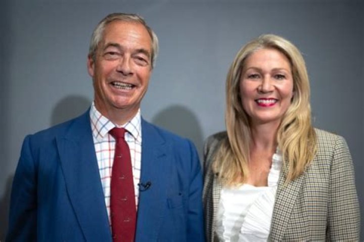 Laura Anne Jones Biography, Age, Height, Husband, Net Worth, Family